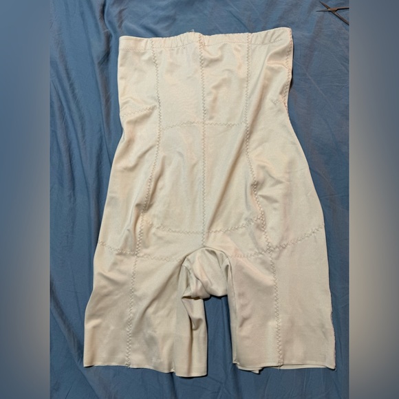 Large NWOT beige shapewear - Picture 2 of 2